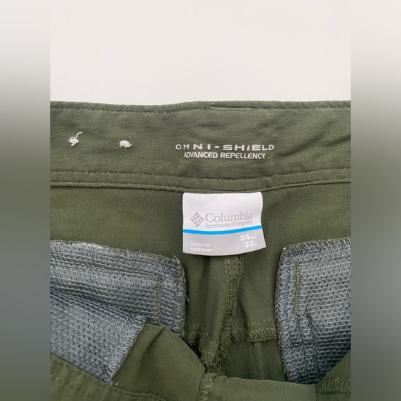 Columbia Omni Shield Advanced Repellency Mens Hiking Pants - Dark Green - Picture 5 of 7